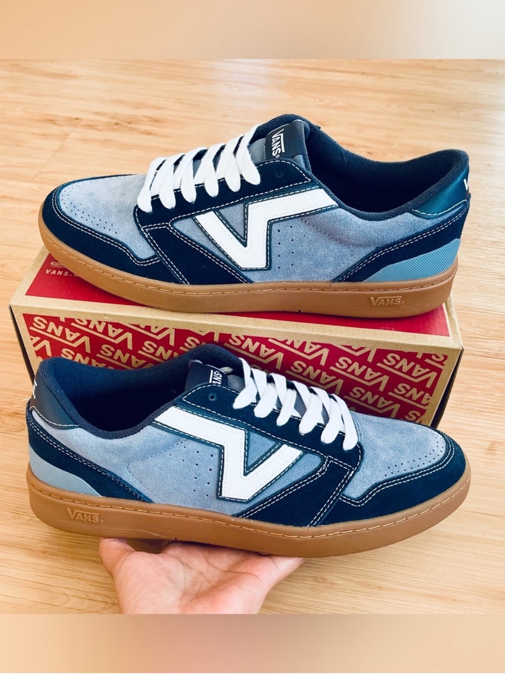 Vans Lowland 2.0 Navy Blue Mens 8.5 US Women 10.OUS